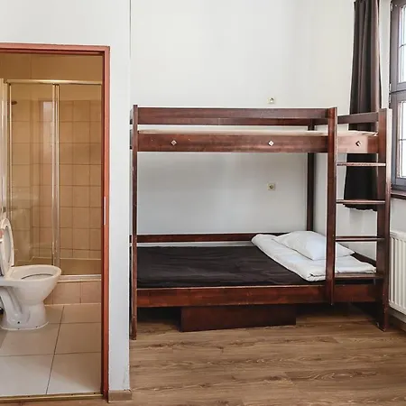 Moho E Ξενοδοχείο *