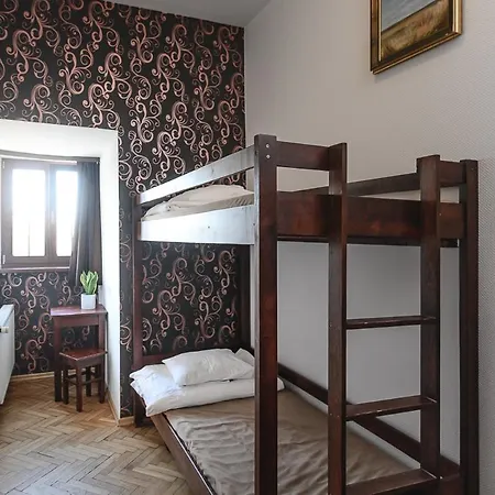 Hostel Moho E